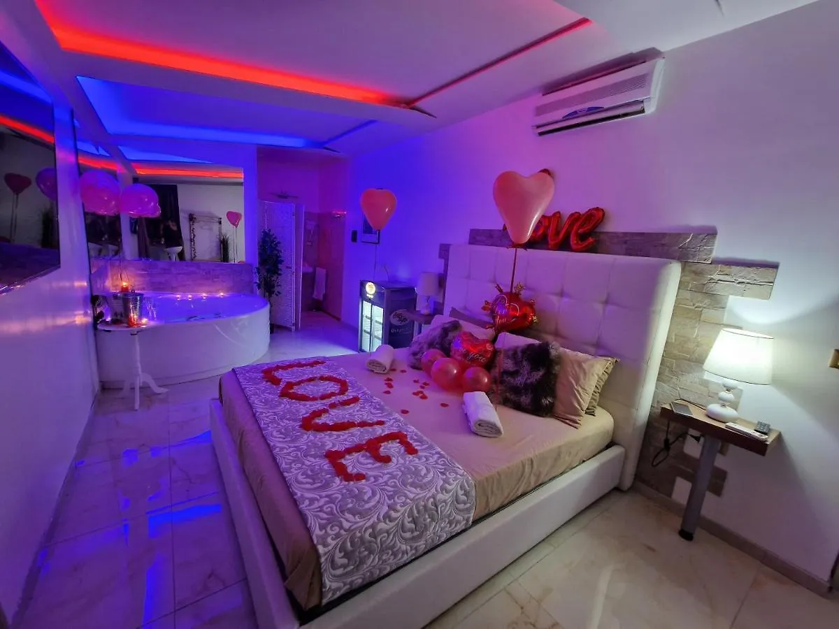 Le Suite Del Lungomare Aeroporto di Catania Fontana Rossa Bed & Breakfast